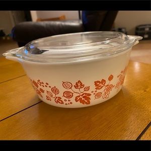 VINTAGE 1956 PYREX GOOSEBERRY 472 CASSEROLE DISH